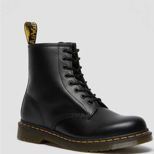 Doc Martens 1460 smooth leather lace up boots
